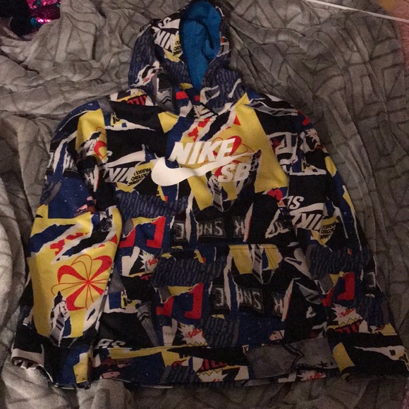 nike hoodie - Picture 1 of 1